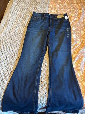 Women’s Dark Indigo Boot Cut Jeans - Stretch Flare